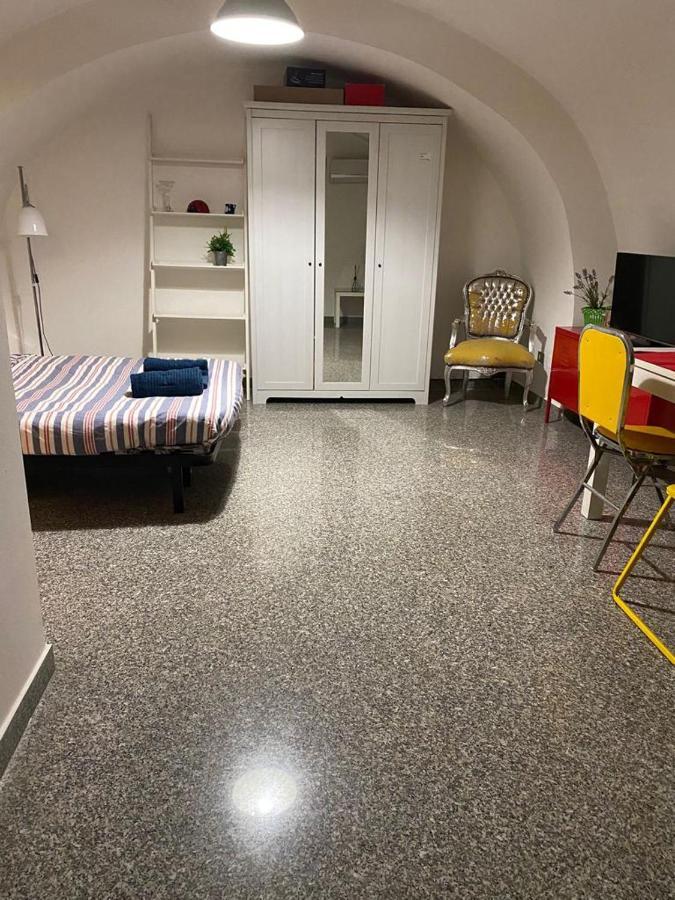 Little Flat - Bari Heart Apartment Bagian luar foto